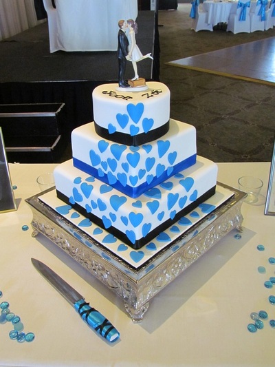 Heart's wedding cake